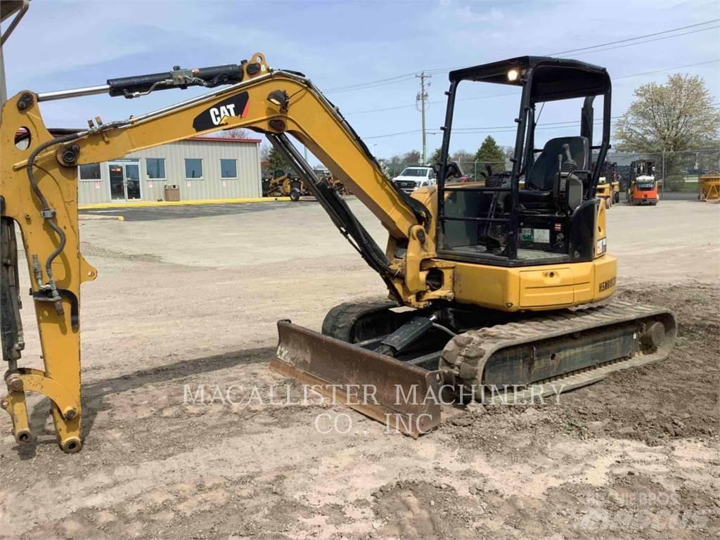 CAT 305E2CR حفارات زحافة