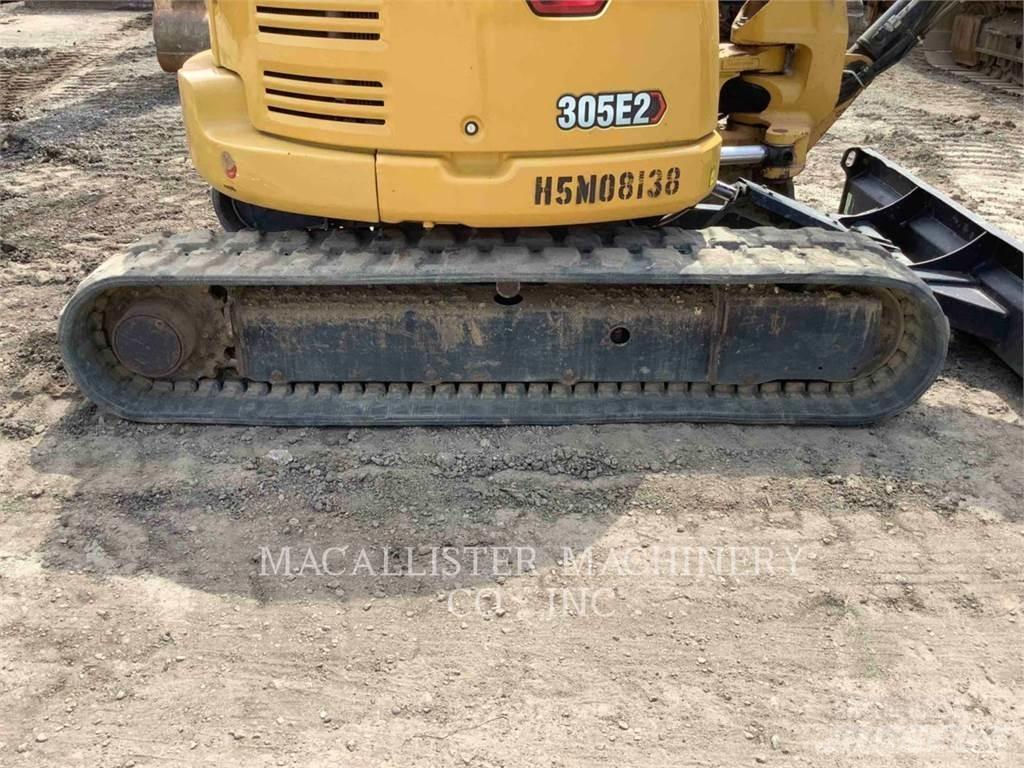 CAT 305E2CR حفارات زحافة