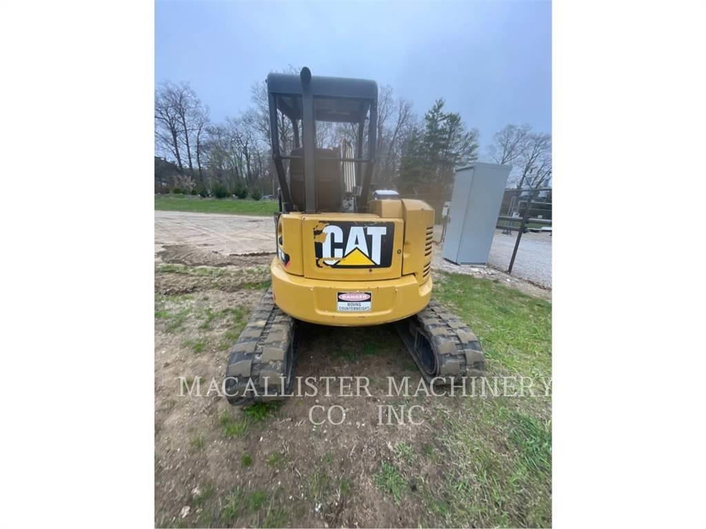 CAT 305E2CR حفارات زحافة