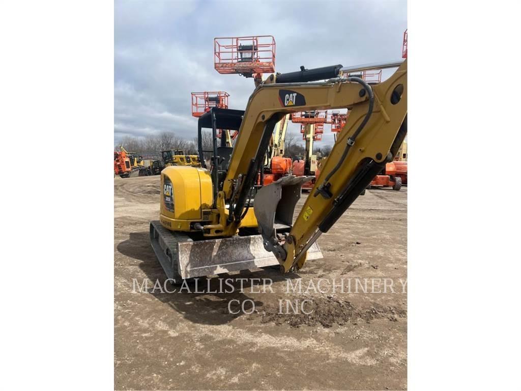 CAT 305E2CR حفارات زحافة