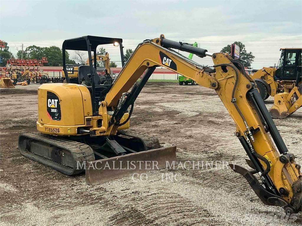 CAT 305E2CR حفارات زحافة