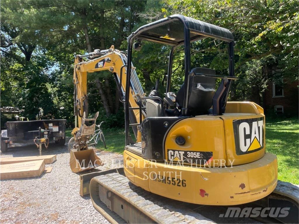 CAT 305E2CR حفارات زحافة