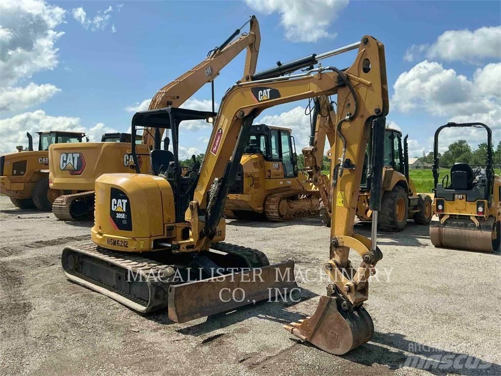 CAT 305E2CR حفارات زحافة