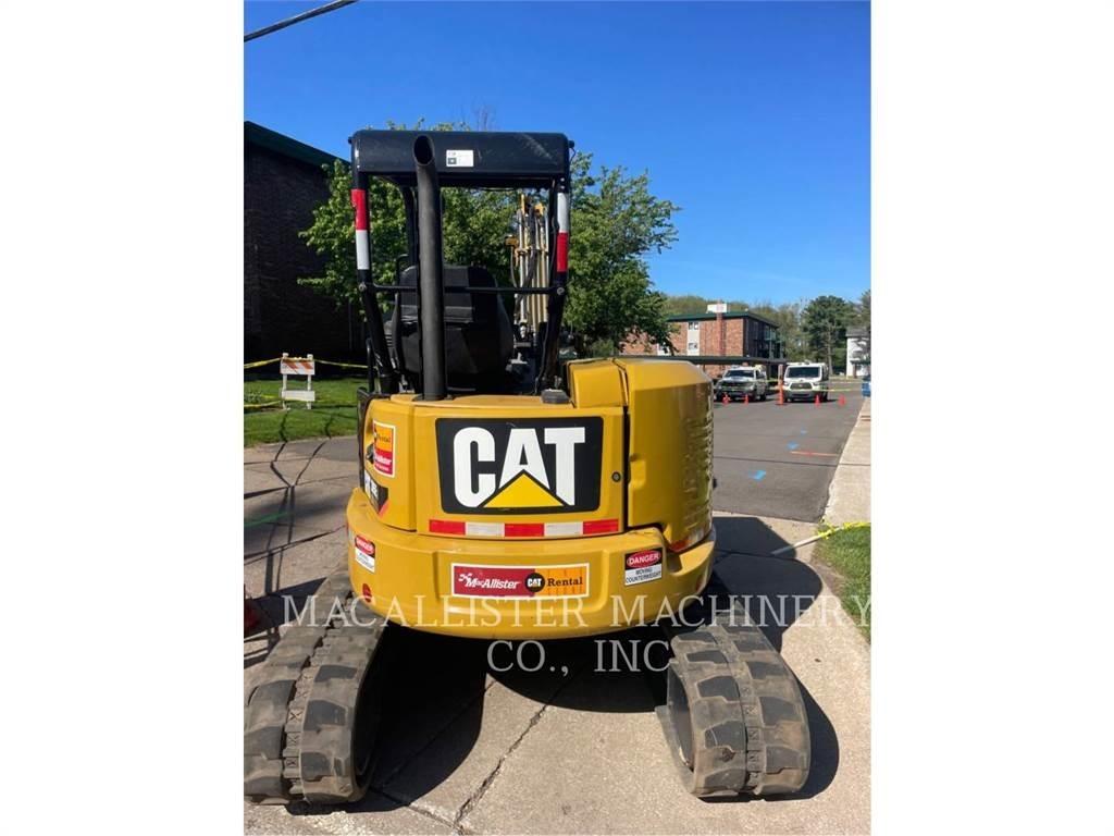 CAT 305E2CR حفارات زحافة