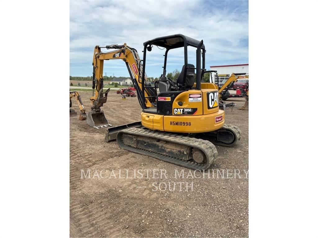 CAT 305E2CR حفارات زحافة