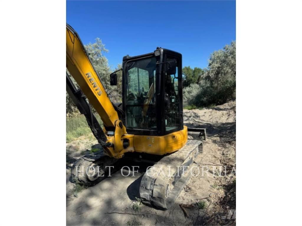 CAT 305E2CR حفارات زحافة