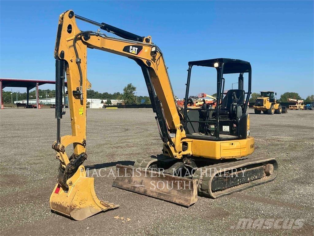 CAT 305E2CR حفارات زحافة
