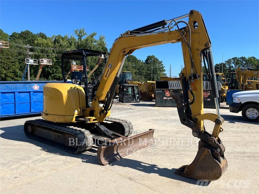CAT 305E2CR حفارات زحافة