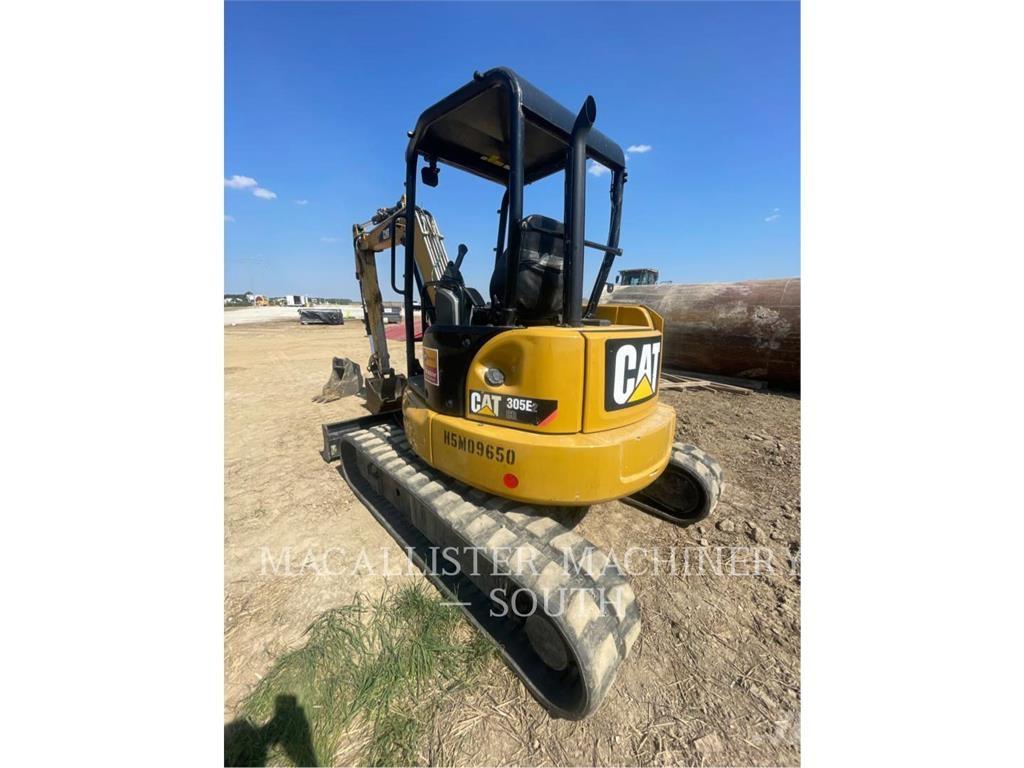 CAT 305E2CR حفارات زحافة