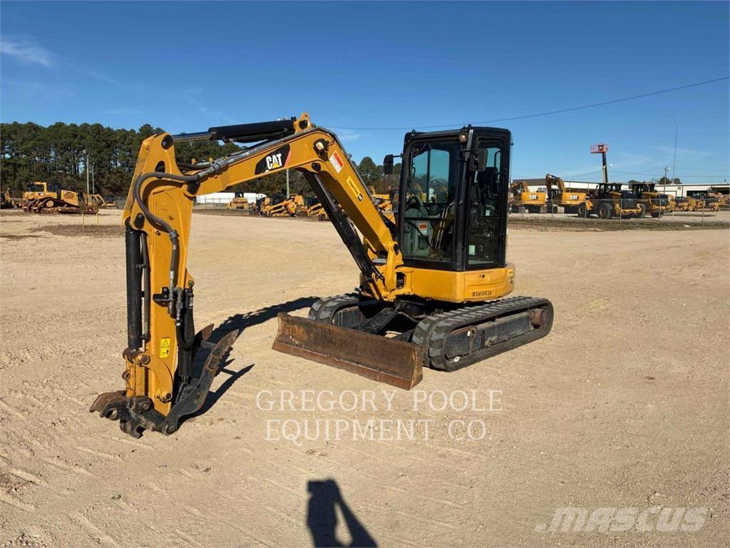 CAT 305E2CR حفارات زحافة
