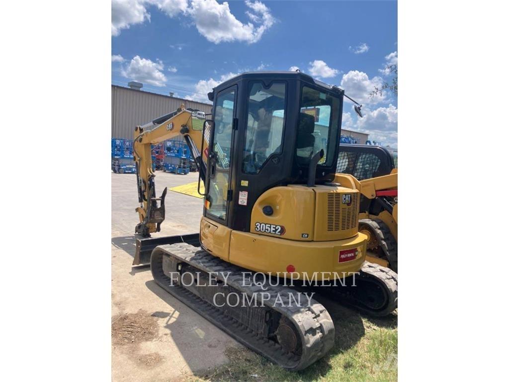 CAT 305E2LC حفارات زحافة