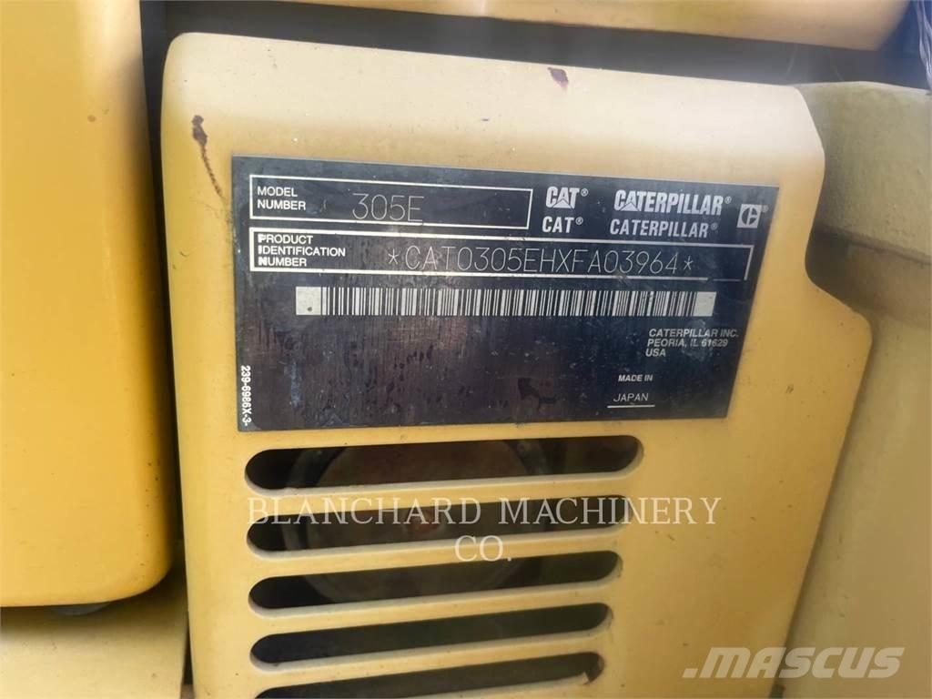 CAT 305ECR حفارات زحافة