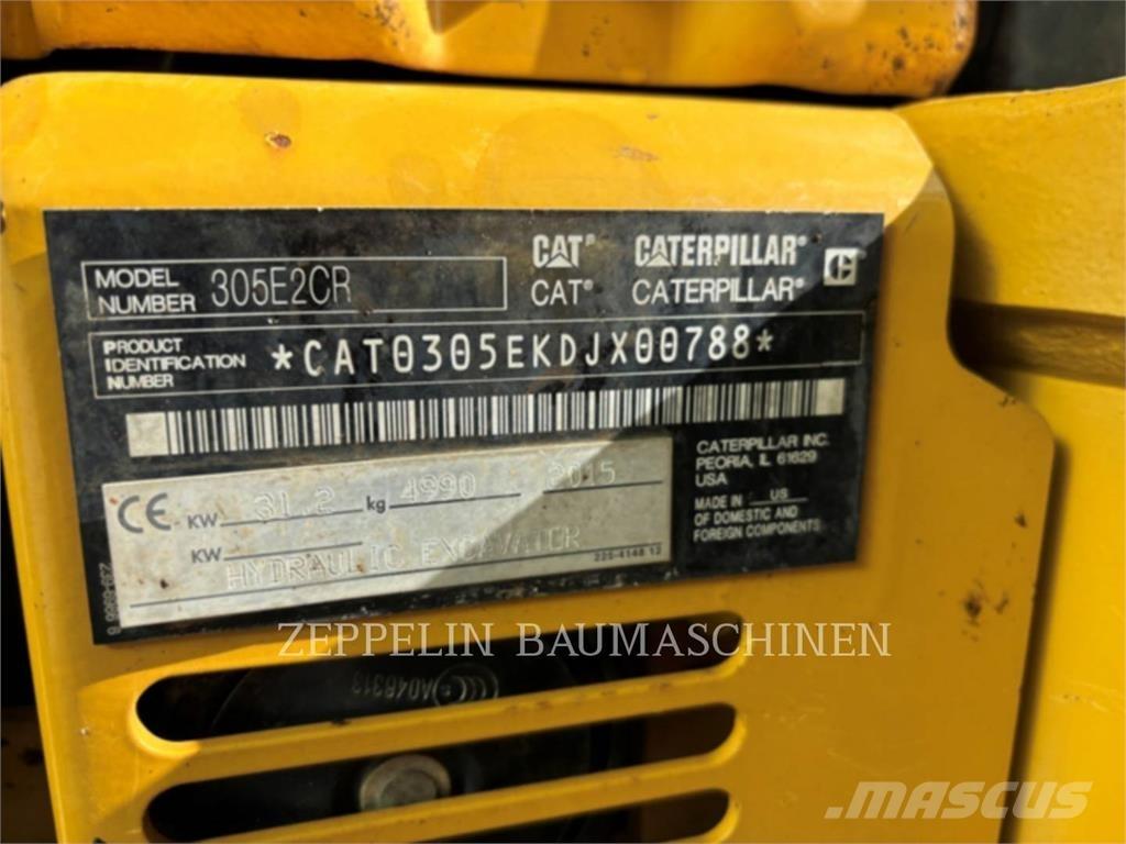 CAT 305ECR حفارات زحافة
