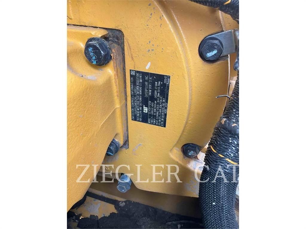 CAT 306 حفارات زحافة