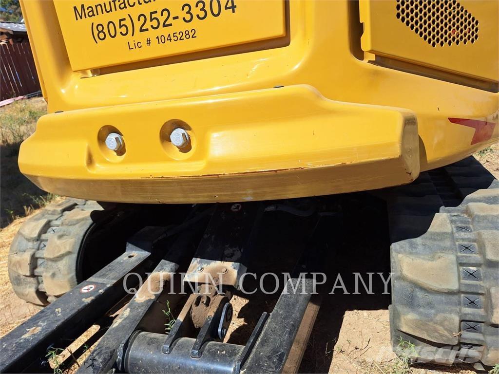 CAT 306 حفارات زحافة