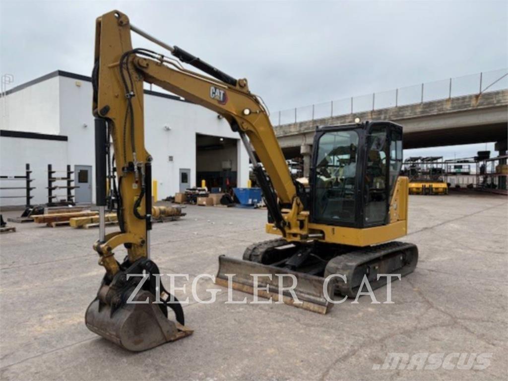 CAT 306 حفارات زحافة