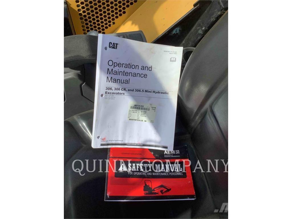 CAT 306 حفارات زحافة