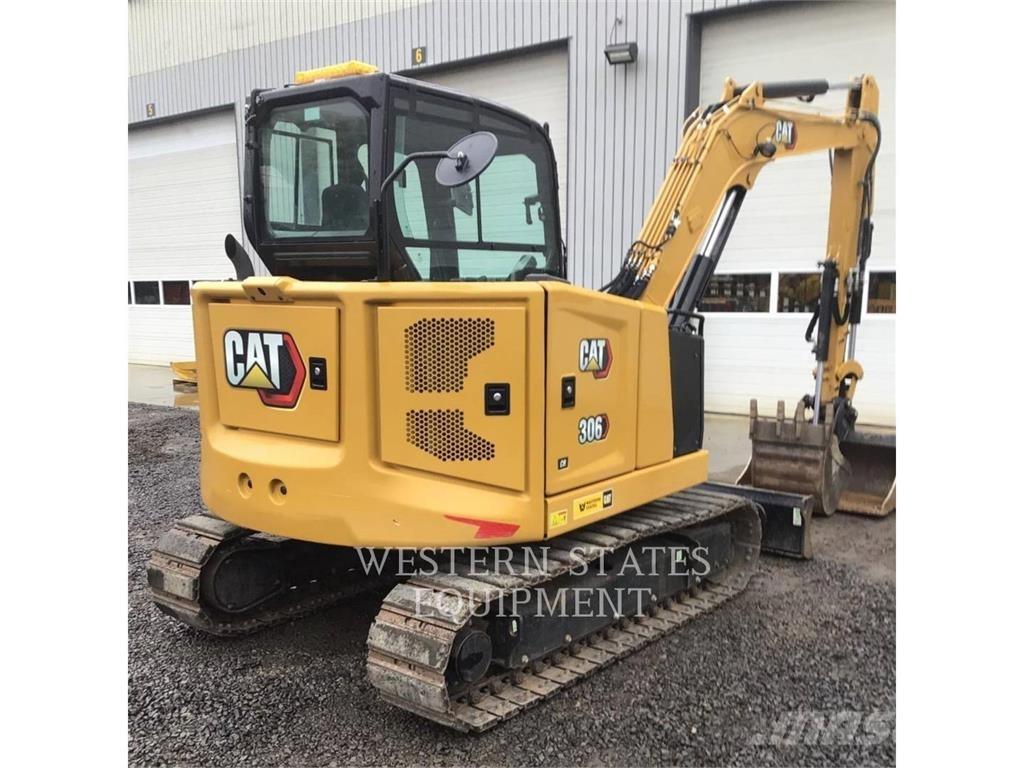 CAT 306 حفارات زحافة