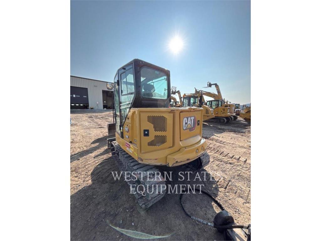 CAT 306 حفارات زحافة