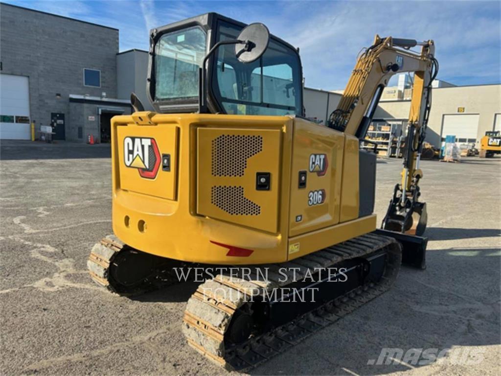 CAT 306 حفارات زحافة