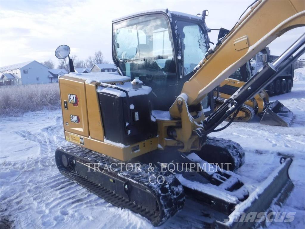 CAT 306-07CR حفارات زحافة
