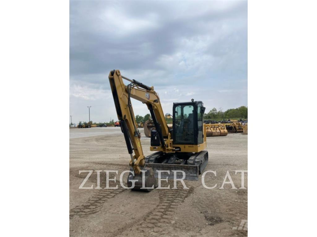 CAT 306-07CR حفارات زحافة
