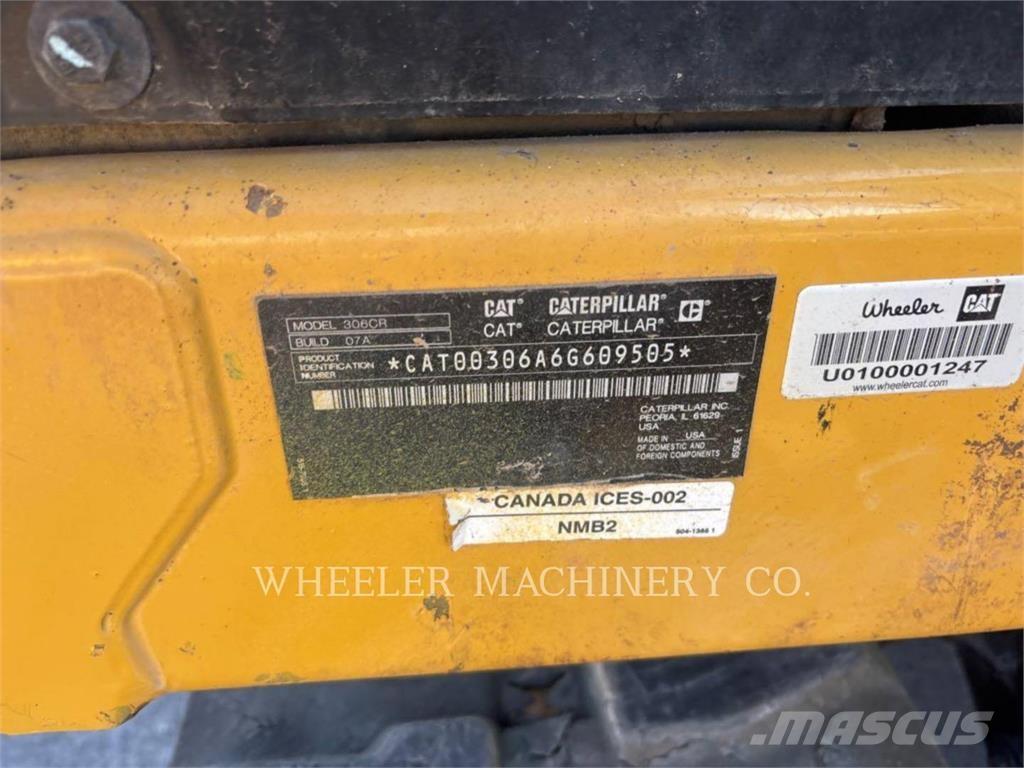 CAT 306 C3 TAQ حفارات زحافة