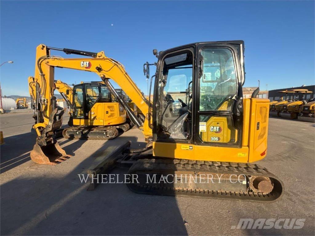 CAT 306 C3 TAQ حفارات زحافة