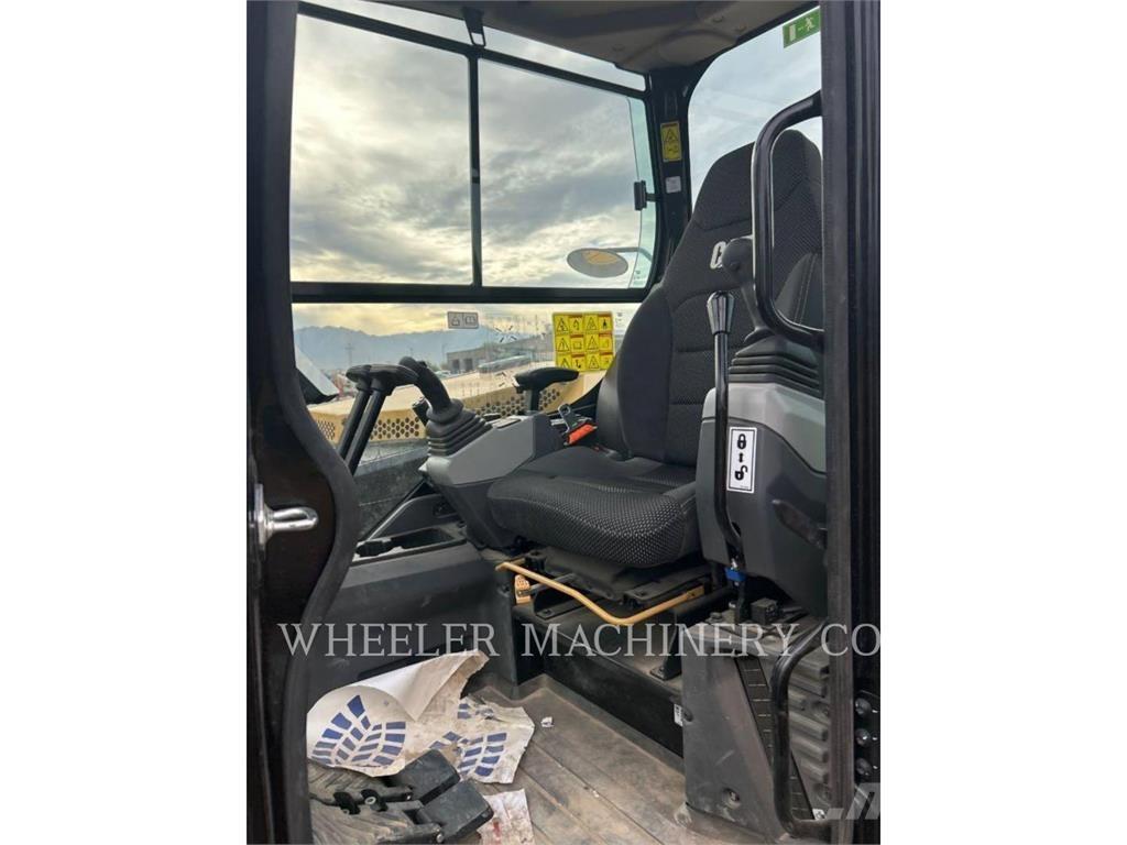 CAT 306 C3 TAQ حفارات زحافة