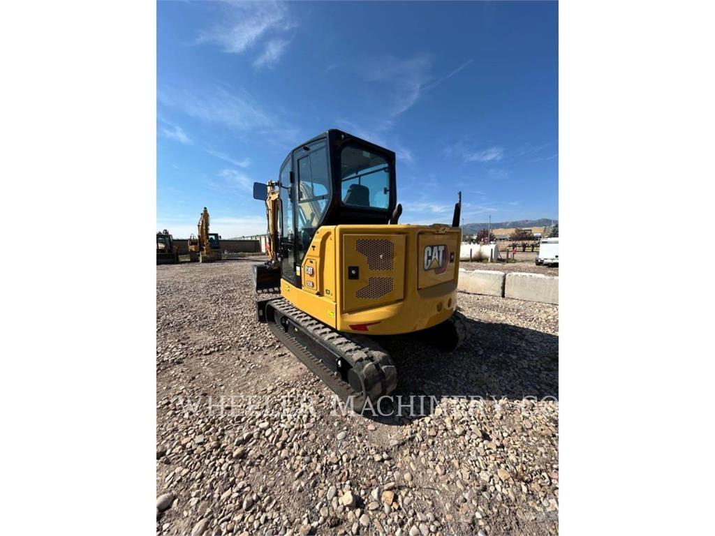 CAT 306 C3 TH حفارات زحافة