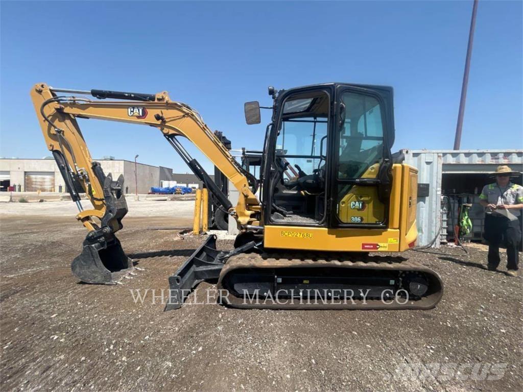 CAT 306 C3 TH حفارات زحافة