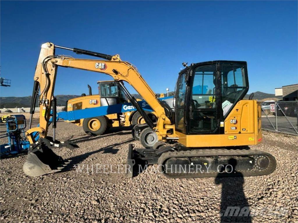 CAT 306 C3 THA حفارات زحافة
