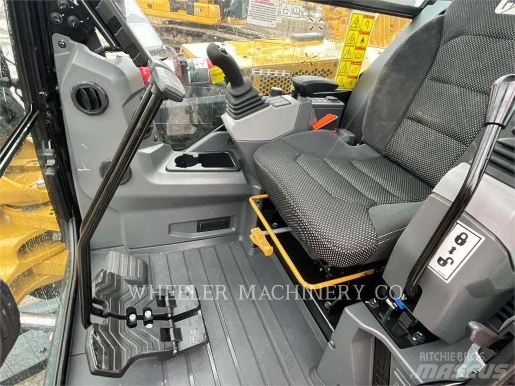 CAT 306 C3 THQ حفارات زحافة