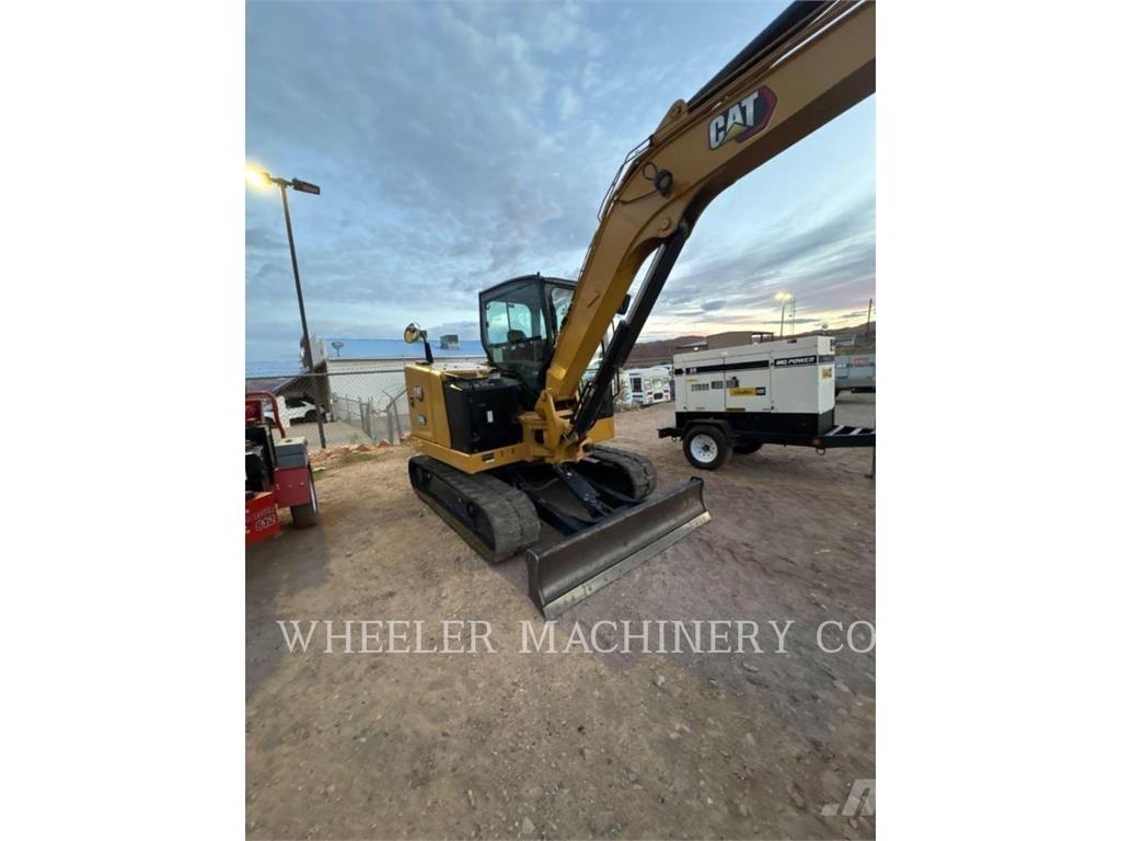 CAT 306 C3 THQ حفارات زحافة