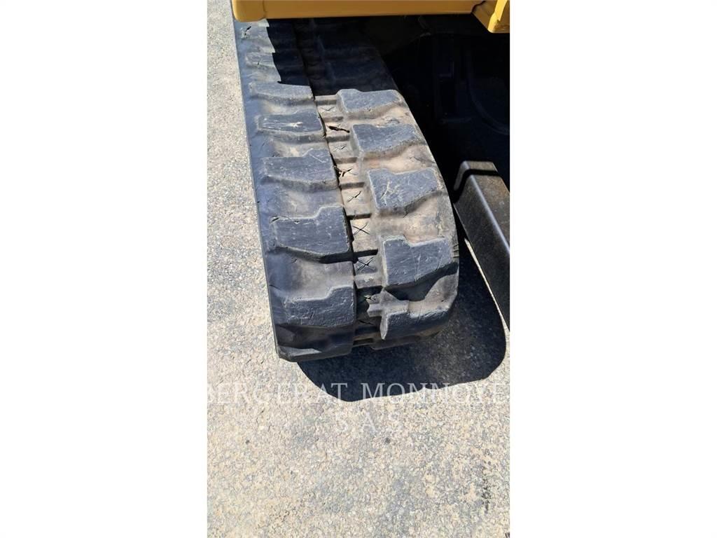 CAT 306 CR حفارات زحافة