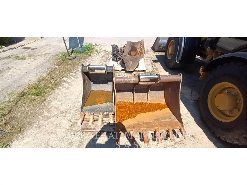 CAT 306 CR حفارات زحافة