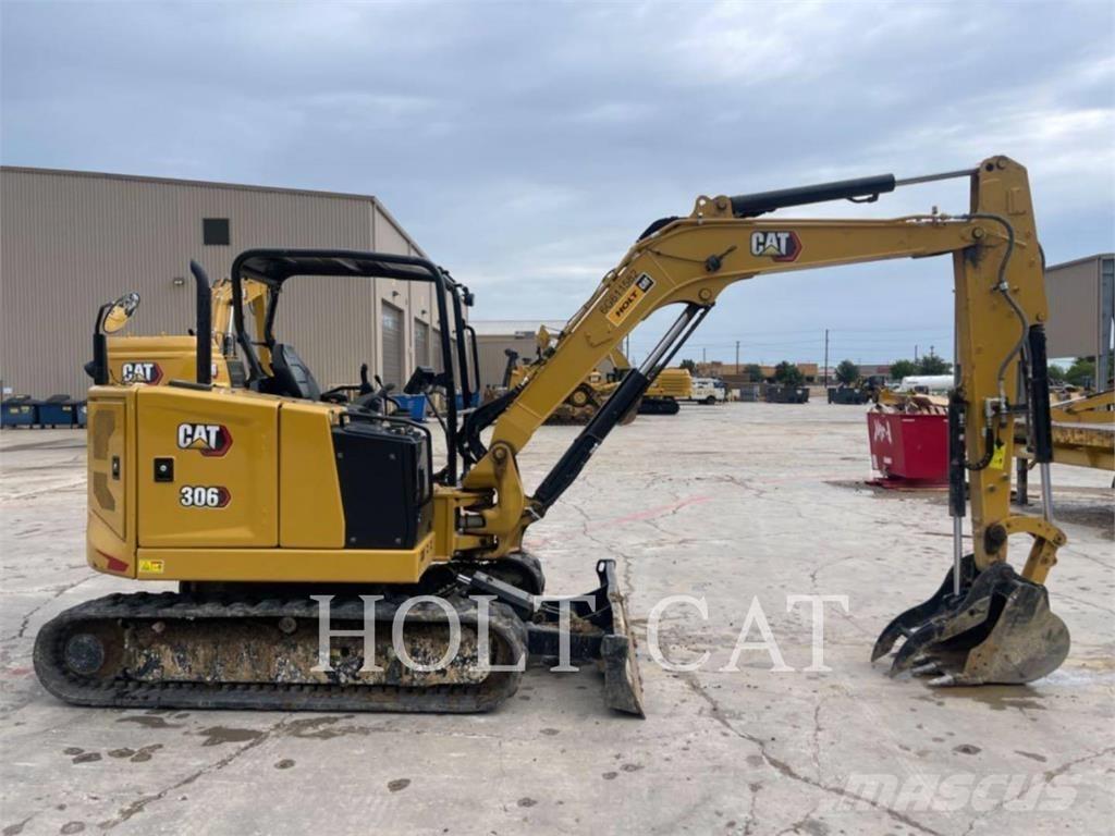 CAT 306 CR حفارات زحافة
