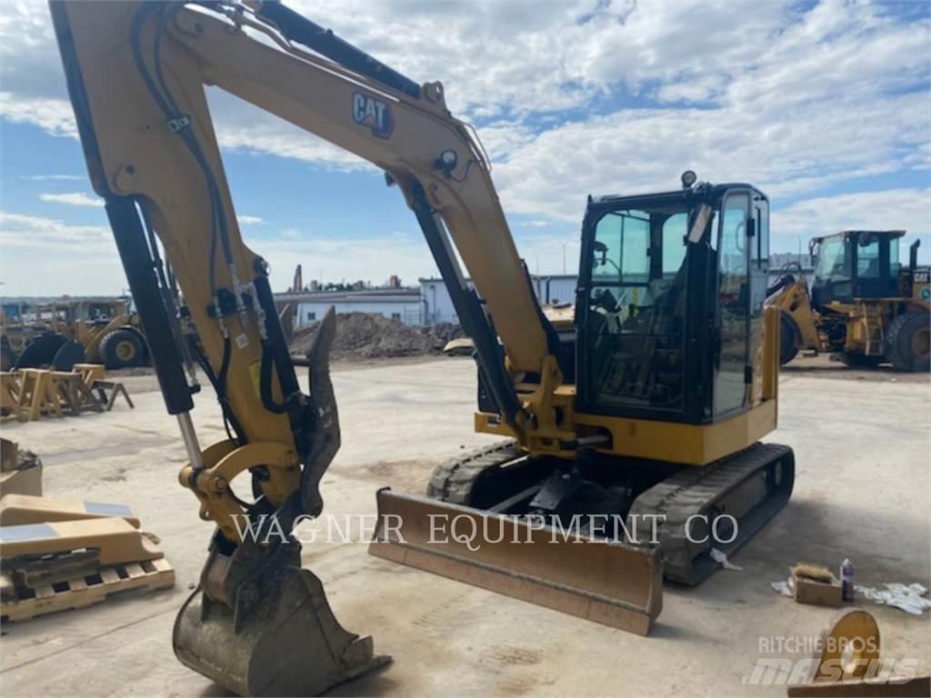 CAT 306 CR THB حفارات زحافة
