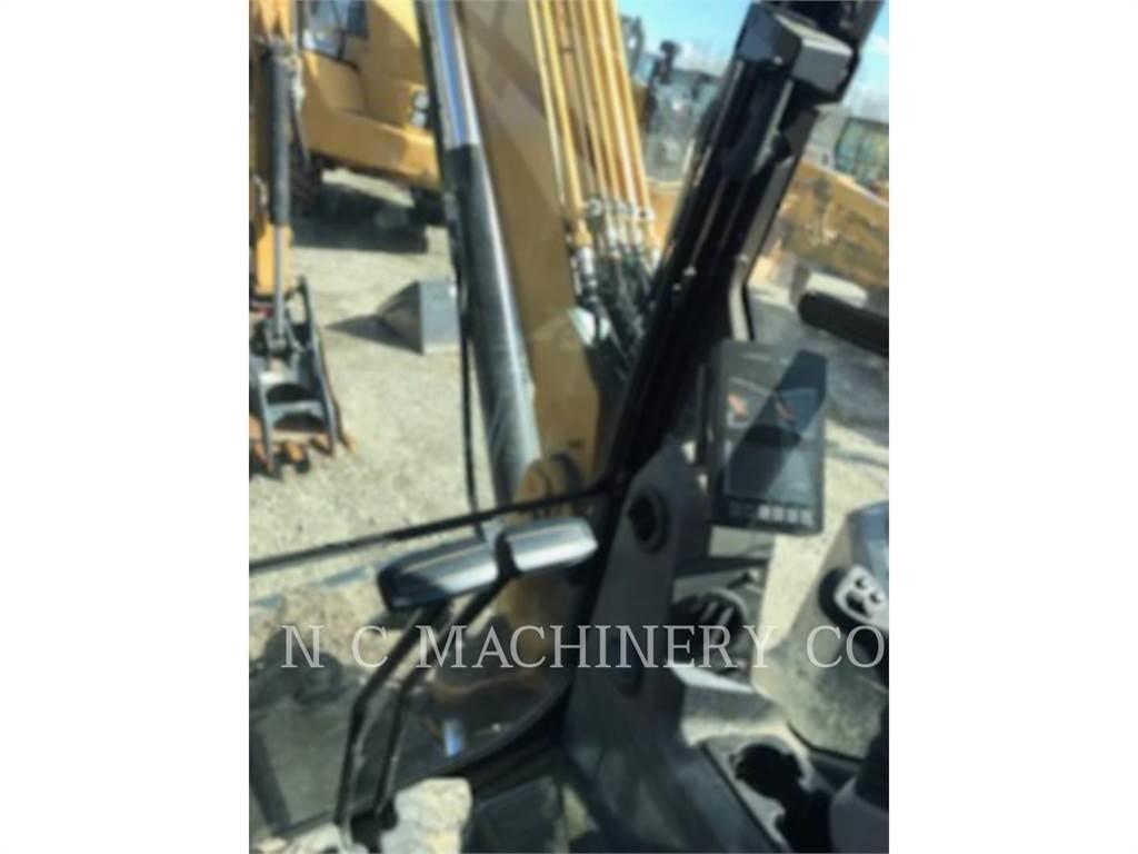 CAT 306 CRCB حفارات زحافة