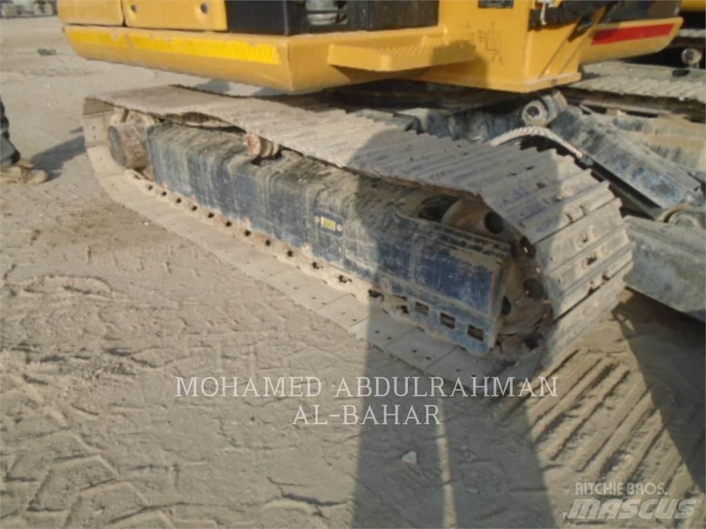 CAT 306 E2 حفارات زحافة