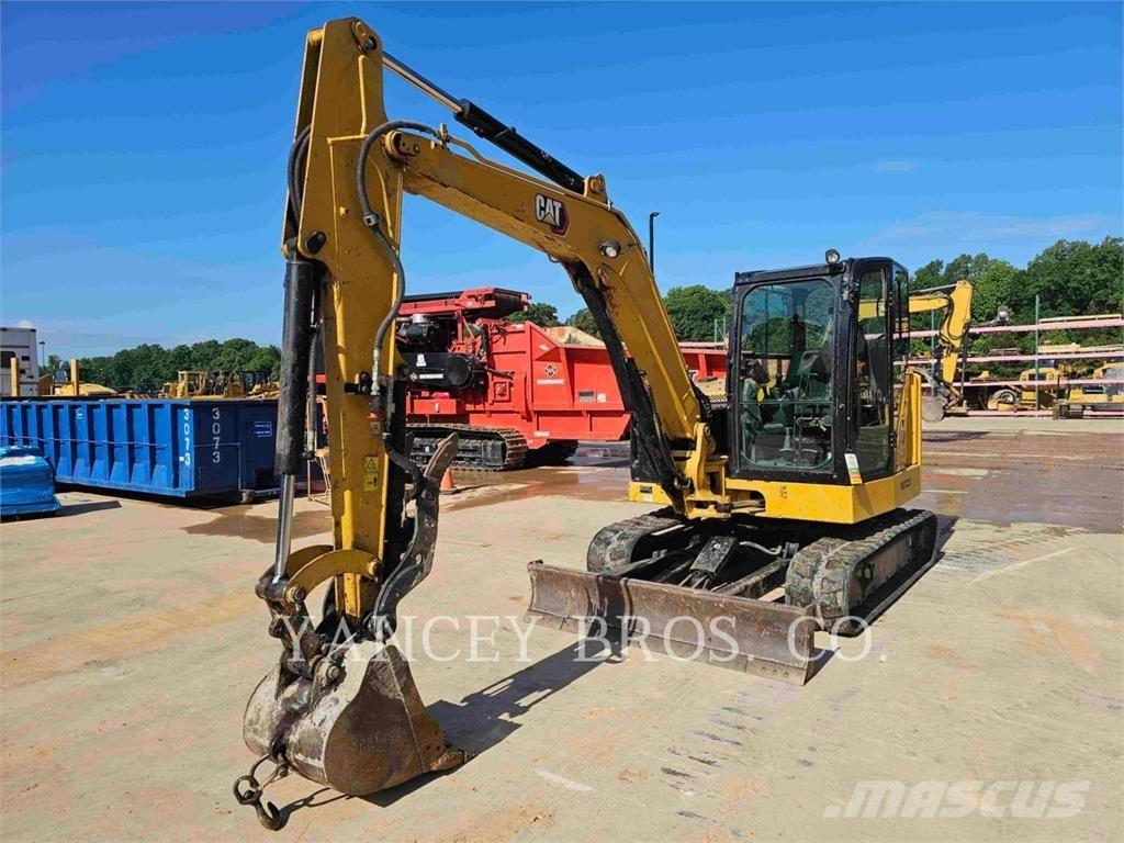 CAT 30607CR حفارات زحافة