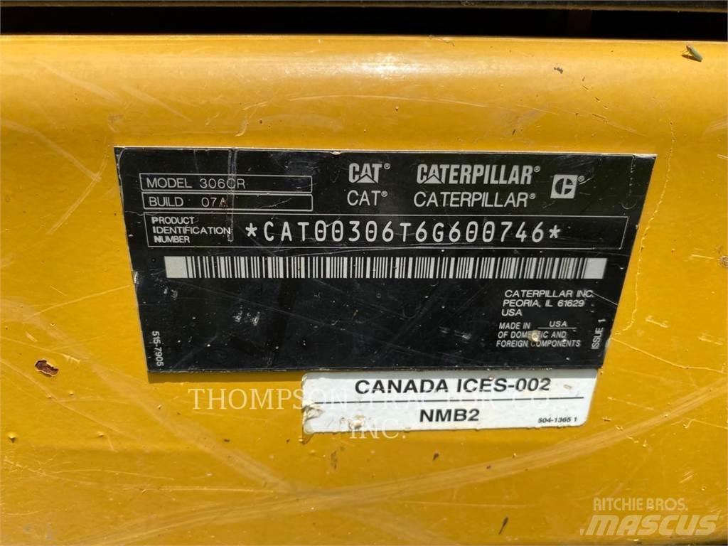 CAT 306CR حفارات زحافة