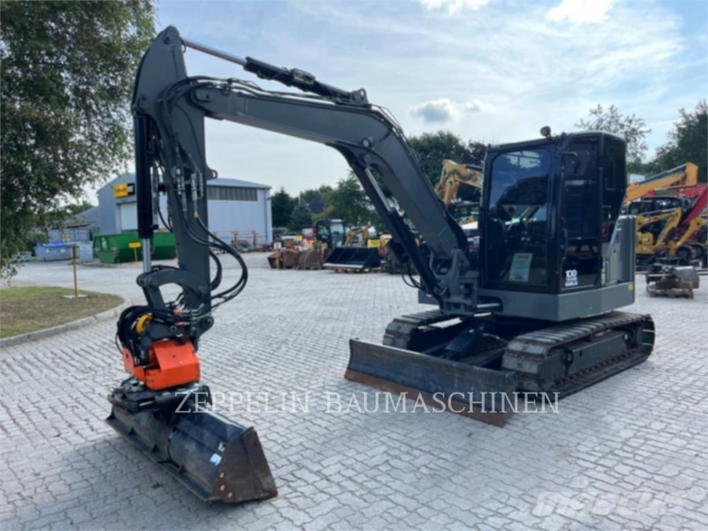 CAT 306CR-07A حفارات زحافة