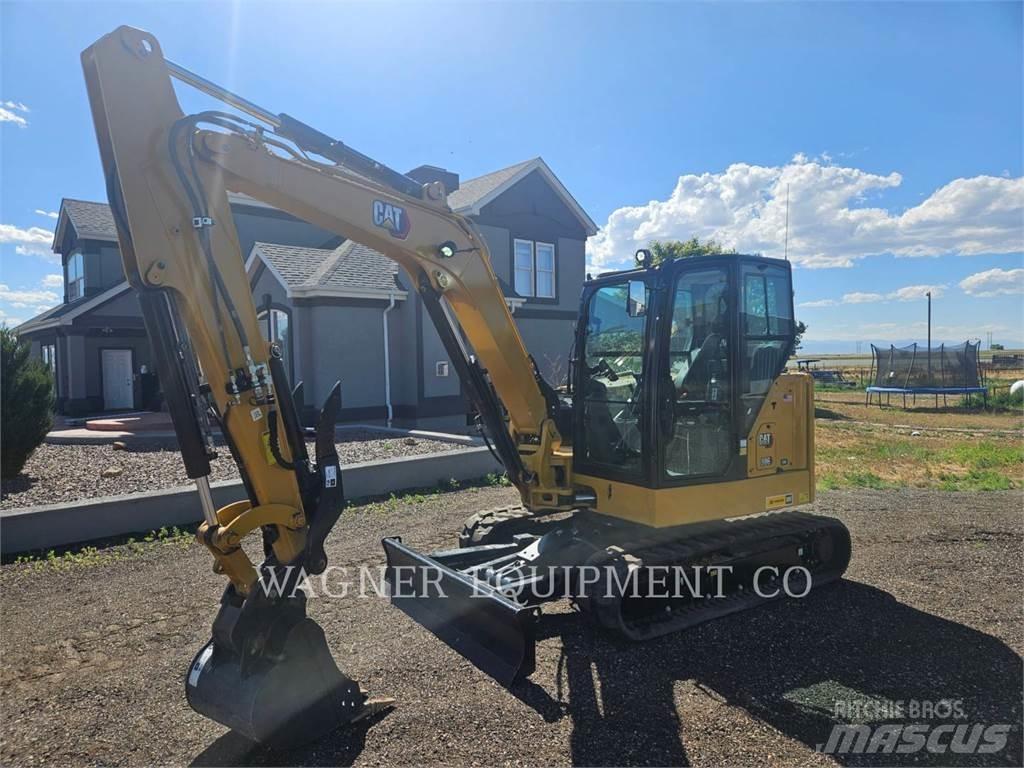 CAT 306CR THB حفارات زحافة