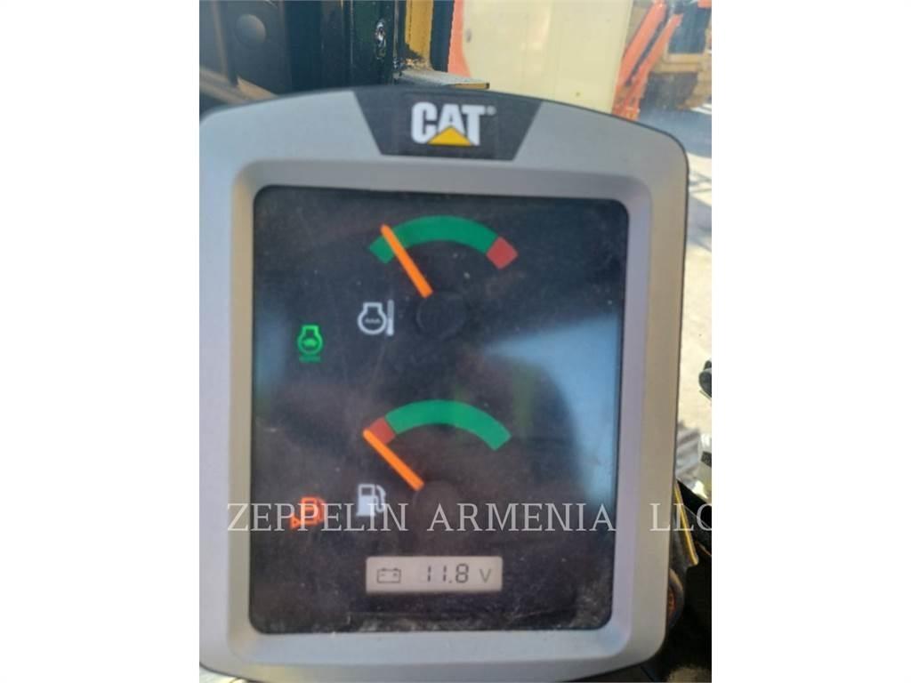 CAT 307-07 حفارات زحافة