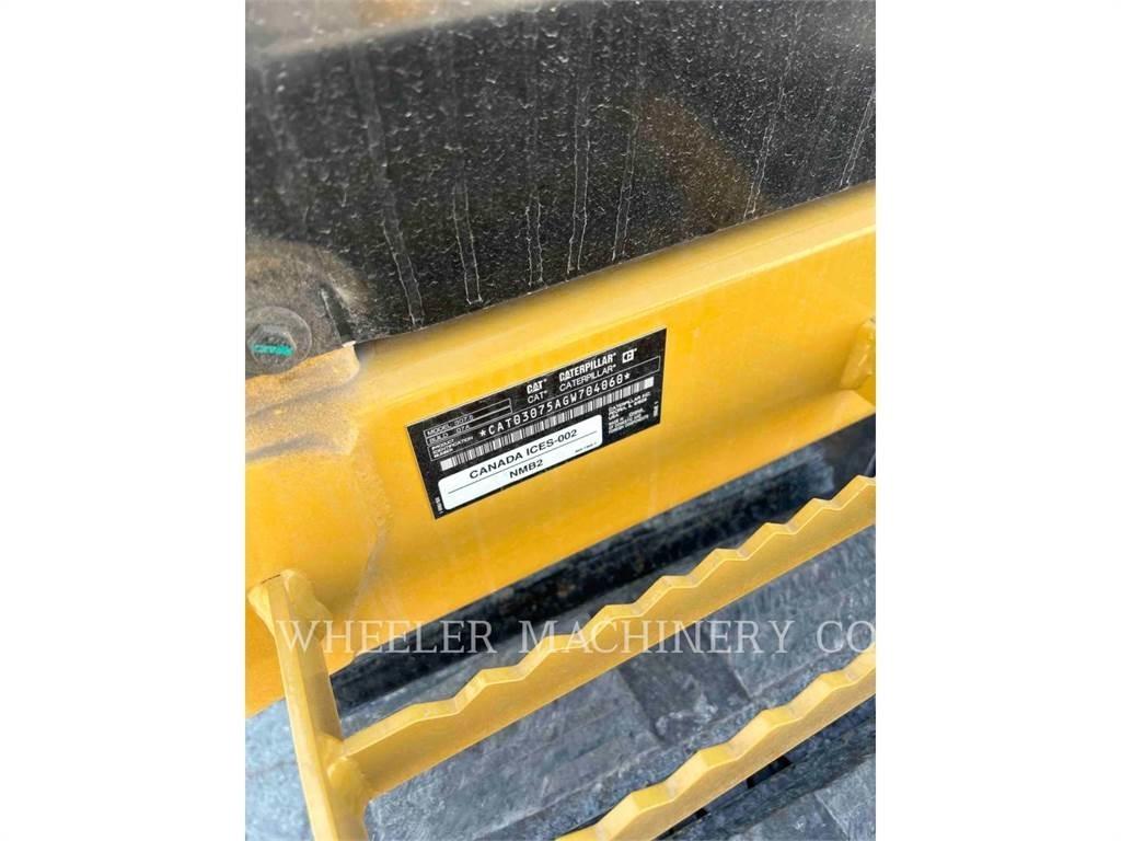 CAT 307.5 حفارات زحافة