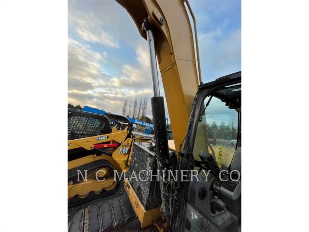 CAT 307.5 حفارات زحافة