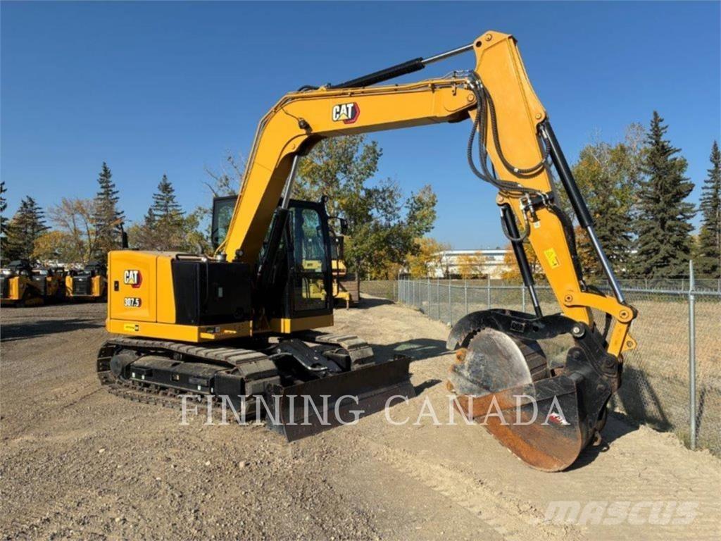 CAT 307.5-07 حفارات زحافة
