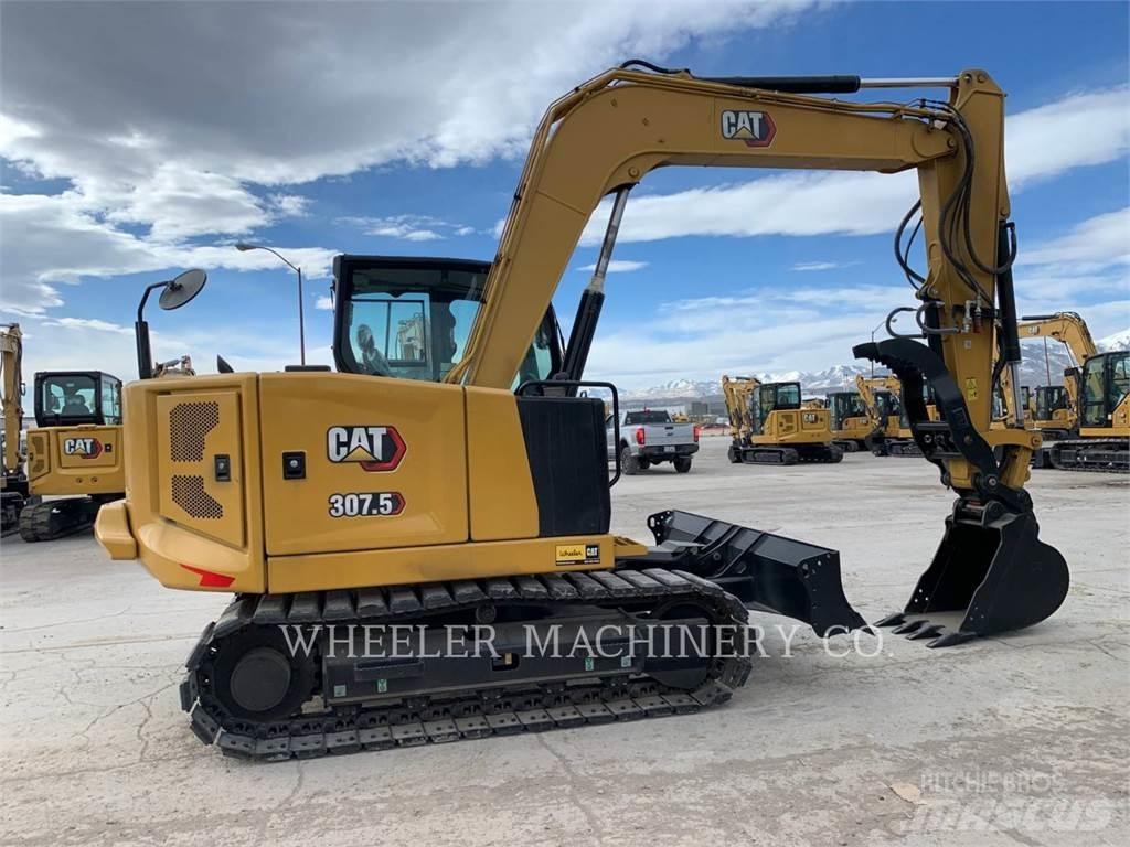 CAT 307.5 TH حفارات زحافة