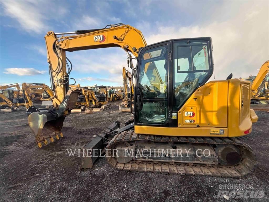 CAT 307.5 TH حفارات زحافة